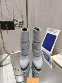 Picture of Louis Vuitton Shoes _SKULVsz35-40GDT110612376